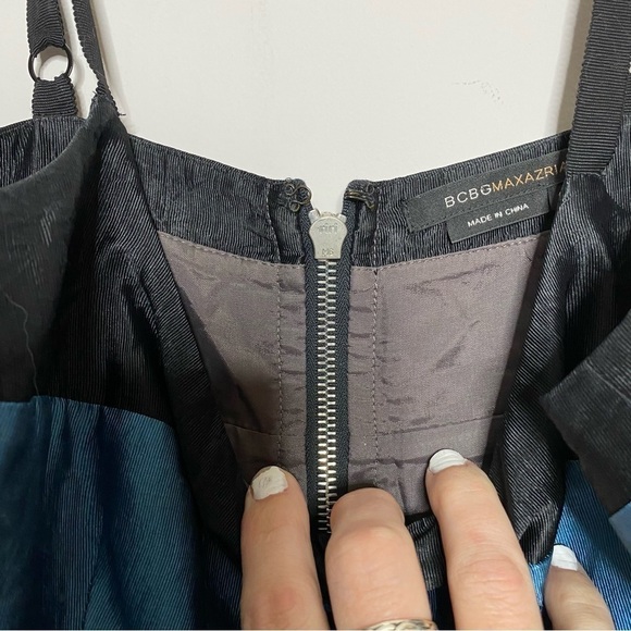 BCBGMaxAzria Pleated Colorblock Metallic Sheen Sleeveless Dress - Picture 5 of 8